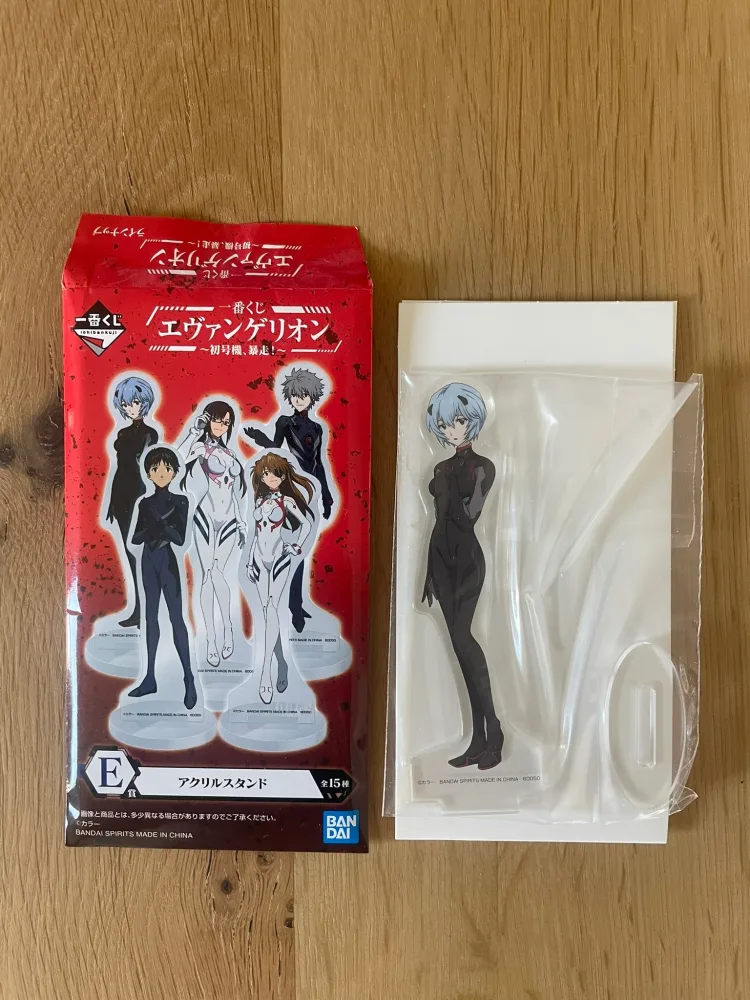Evangelion – 13cm Rei Ayanami – Ichiban Kuji Shogouki Bousou (Lot E) – Stand acrylique