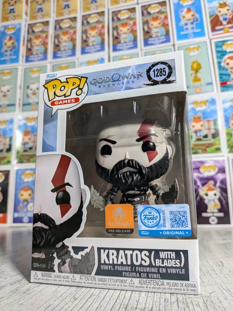 Games #1285 – Funko Pop! – Kratos with Blades (TTE/Pre Release)