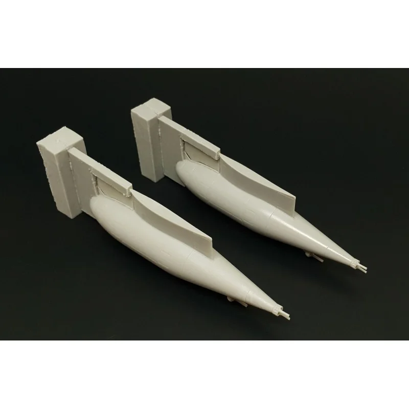 Pods de ravitaillement Lockheed KC-130J Hercules x 2 (conçus pour être utilisés avec les kits Italeri)
