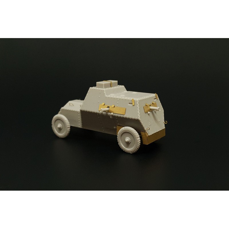 Maquette Kit de construction en résine Russo Balt type C de voiture blindée russe