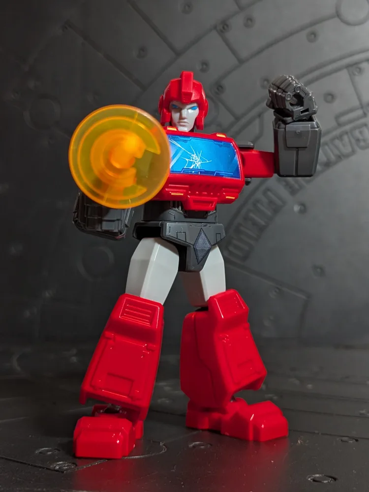 Ironhide (~10-12cm) – Transformers Galaxy Version 01 – Blokees