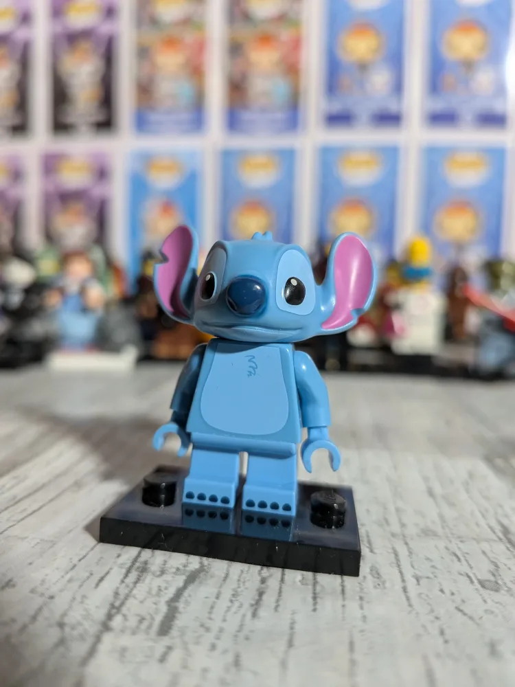 LEGO Minifigures – Stitch