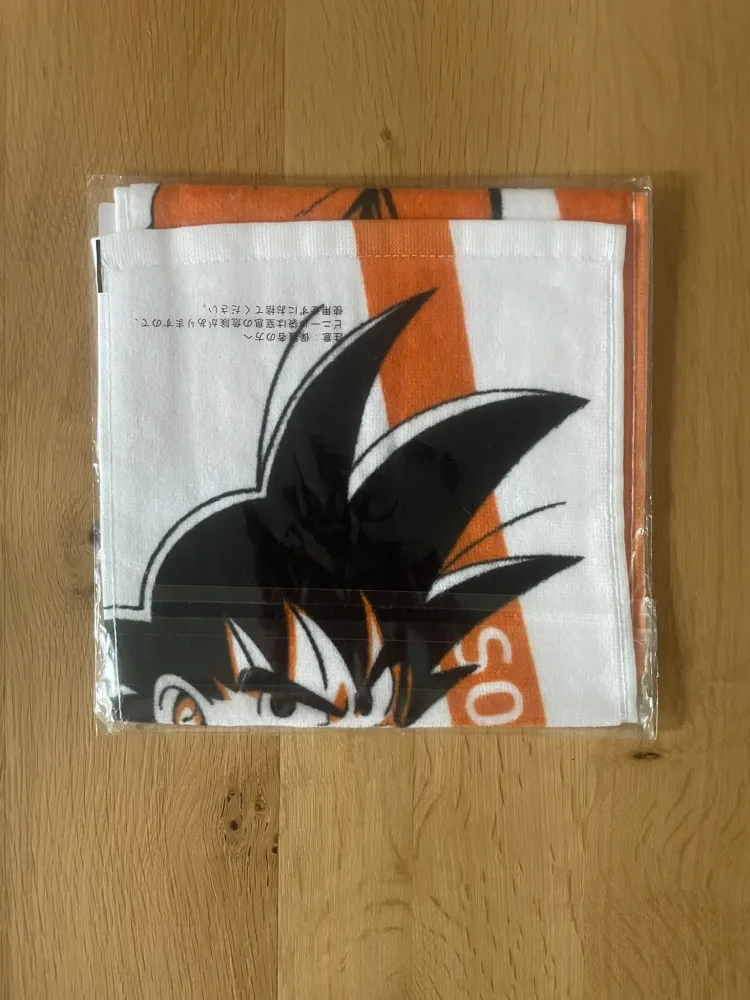 Serviette – Dragon Ball – Son Goku Ichiban Kuji Chikyuu o Mamoru Senshitachi 60 x 21 cm
