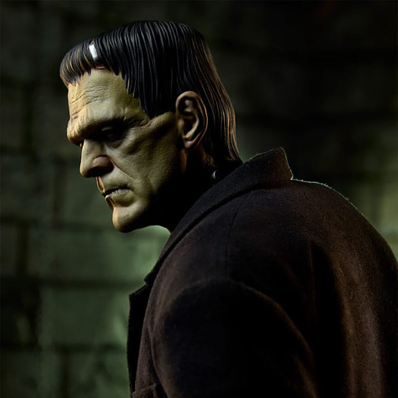 Figurine – FRANKENSTEIN Statue Frankenstein Fabric Costume Premium Format Sideshow