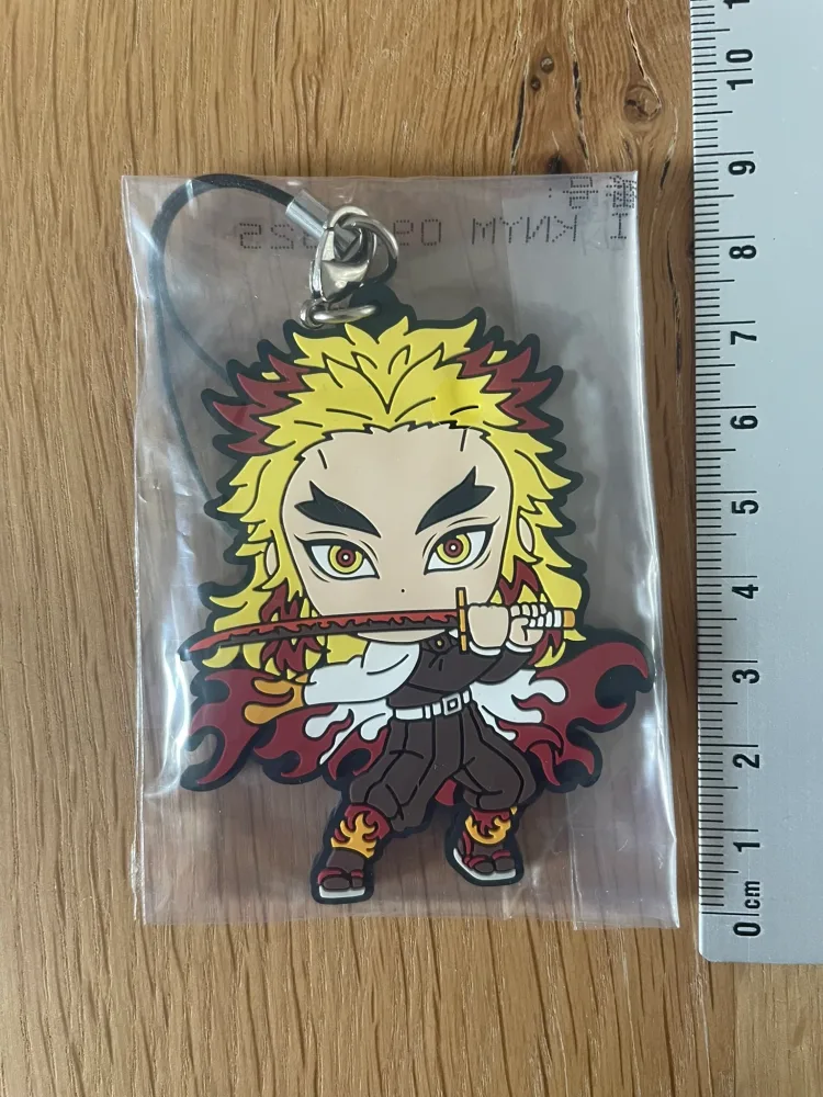 Porte-clés – Demon Slayer – Kyojuro Rengoku G Lot Mugen Train B Ichiban Kuji 7 cm – Demon Slayer – Porte-clés Kyojuro Rengoku G Lot Mugen Train B Ichiban Kuji 7 cm